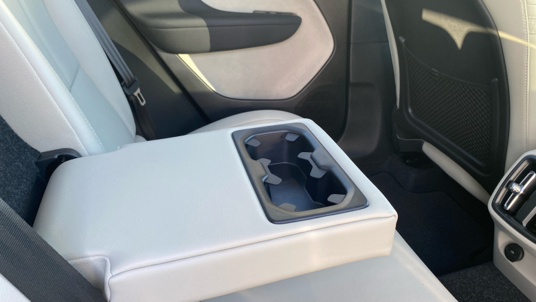 Volvo Xc40 2.0 B4P Inscription Pro 5dr Auto Petrol Estate